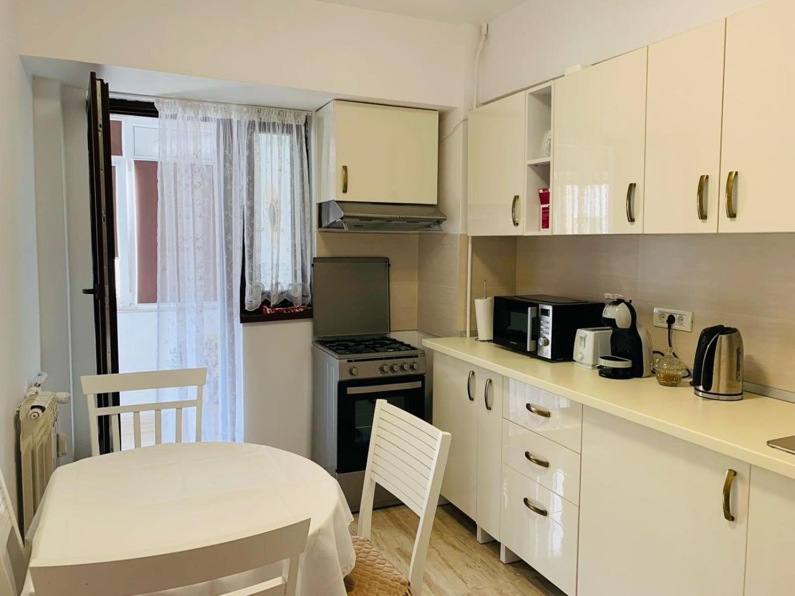 Sofiart Apartment Bucharest Exterior photo
